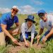 Voluntarios de Grupo Popular siembran 5,000 plantas en Plan Sierra