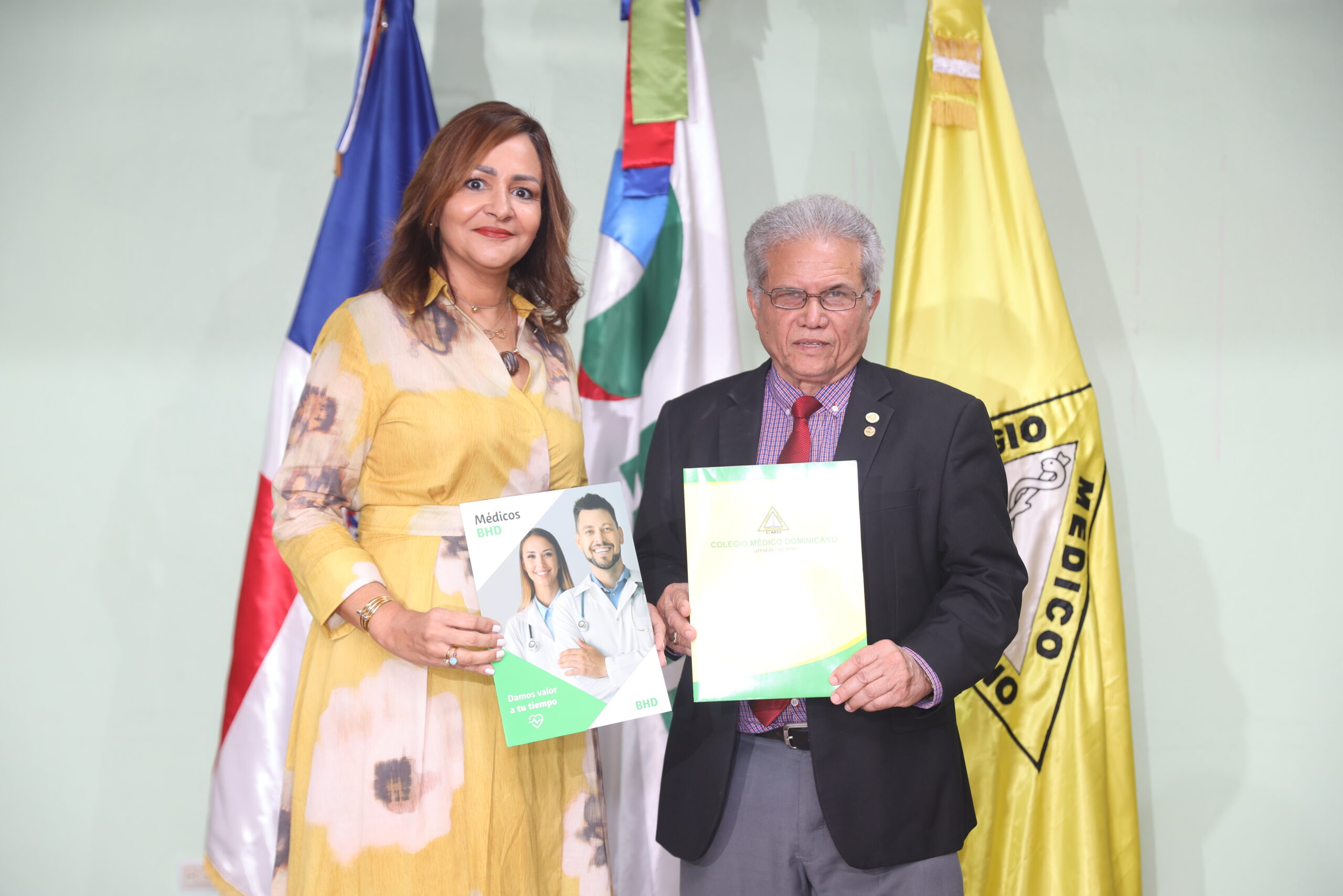CMD y Banco BHD firman acuerdo para impulsar el bienestar de los médicos Waldo Ariel Suero