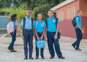 Dan inicio al año escolar 2025 2026