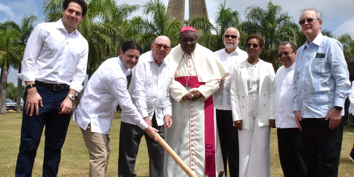 INICIA~1Inician la construcción del Centro de Peregrinos de la Altagracia, un referente para la fe, la cultura y el turismo religioso
