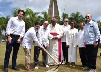 INICIA~1Inician la construcción del Centro de Peregrinos de la Altagracia, un referente para la fe, la cultura y el turismo religioso