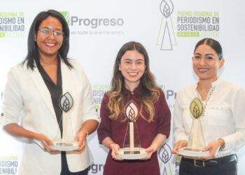 Karla Alcántara , Massiel Largaespada y María José Aresti