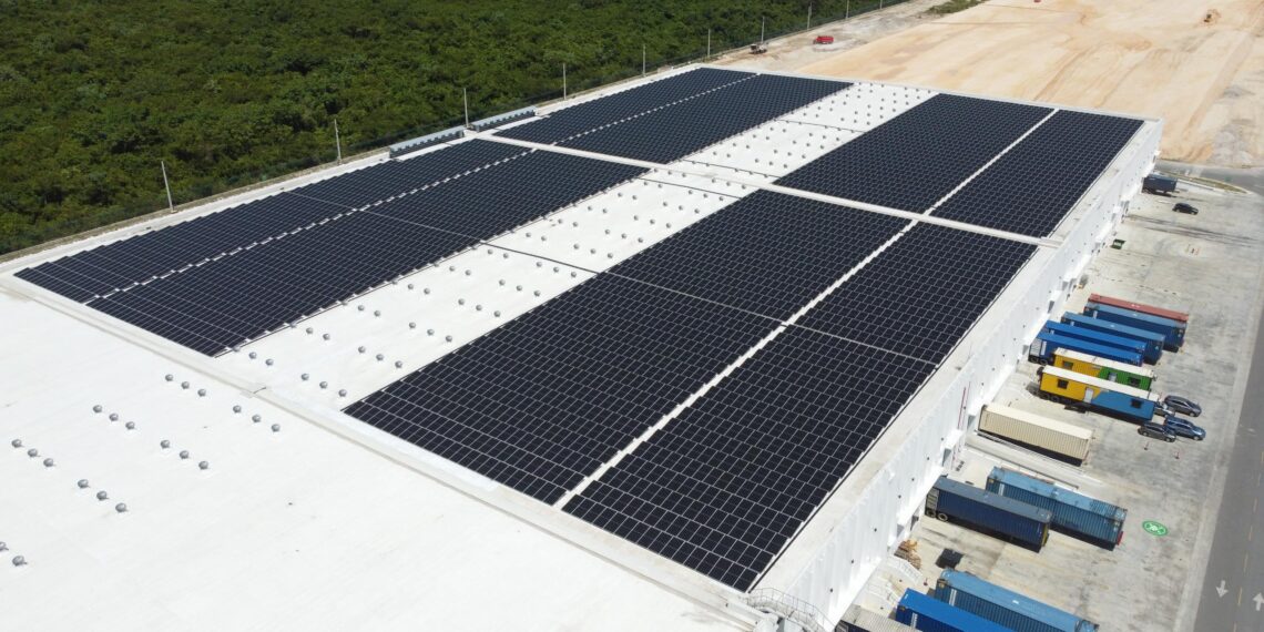 Planta Solar completa sobre Nave 7 en la Zona Económica de DP World en República Dominicana