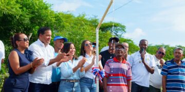 AES Dominicana y TotalEnergies mejoran la calidad de vida de la comunidad de Calabaza en Peravia