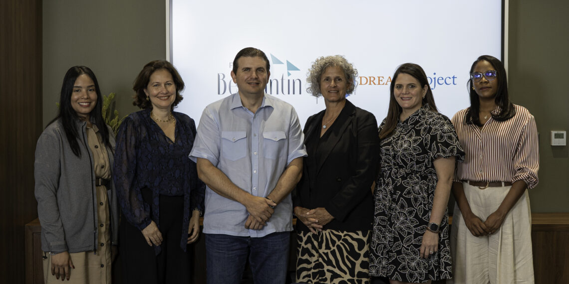 Leonela Volquez, Mirtha Cabral, Andrés Marranzini, Catherine DeLauraMariela Pena,