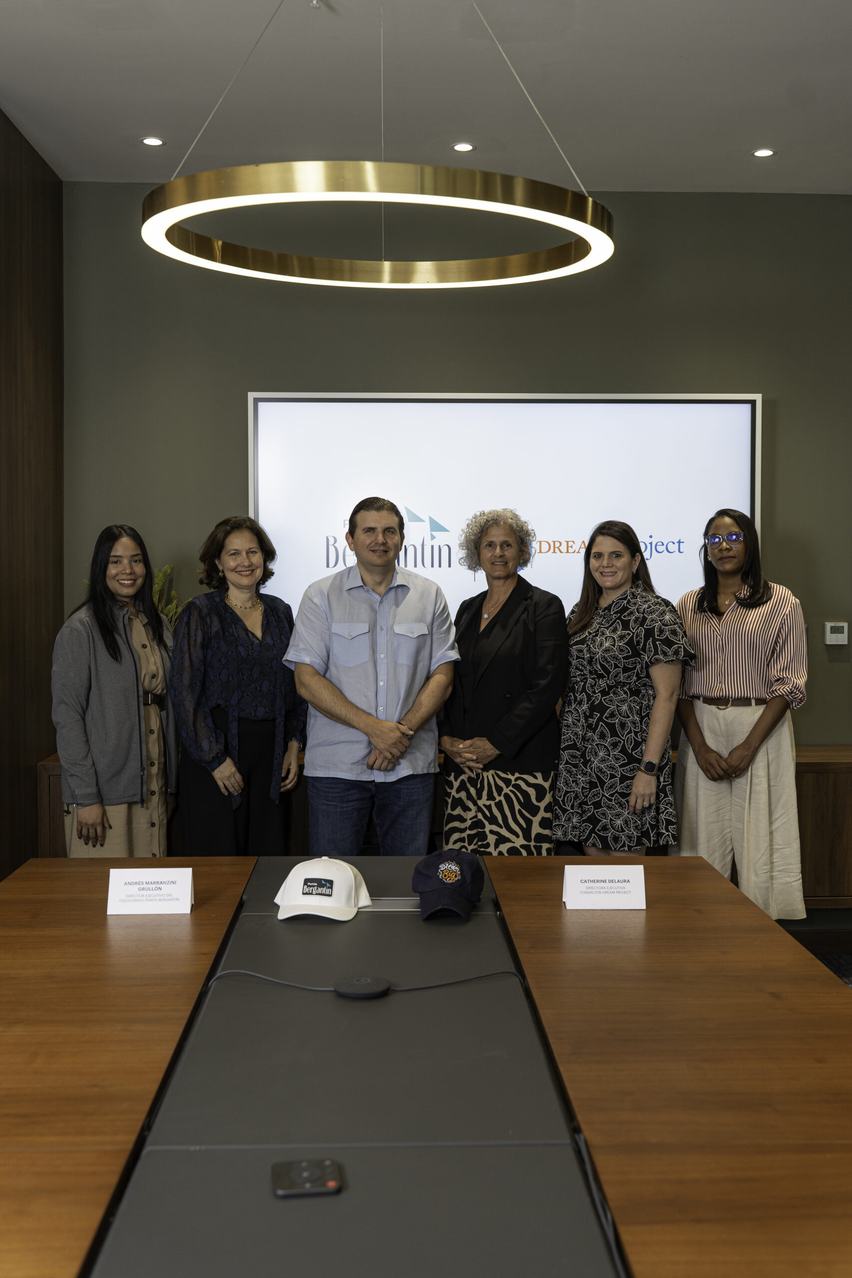 Leonela Volquez, Mirtha Cabral, Andrés Marranzini, Catherine DeLauraMariela Pena,