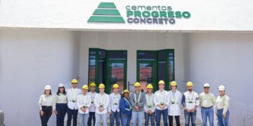 Colaboradores CEMPRO y estudiantes INTEC