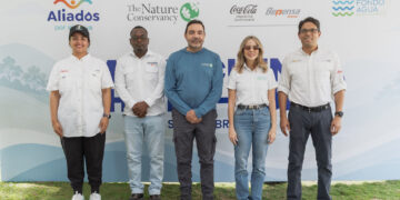 Lidia Castro, Miguel Pinales, Carlos García, Patricia Abreu y Juan Amell presentan los avances del proyecto de reabastecimiento de agua, Aliados por el Agua
