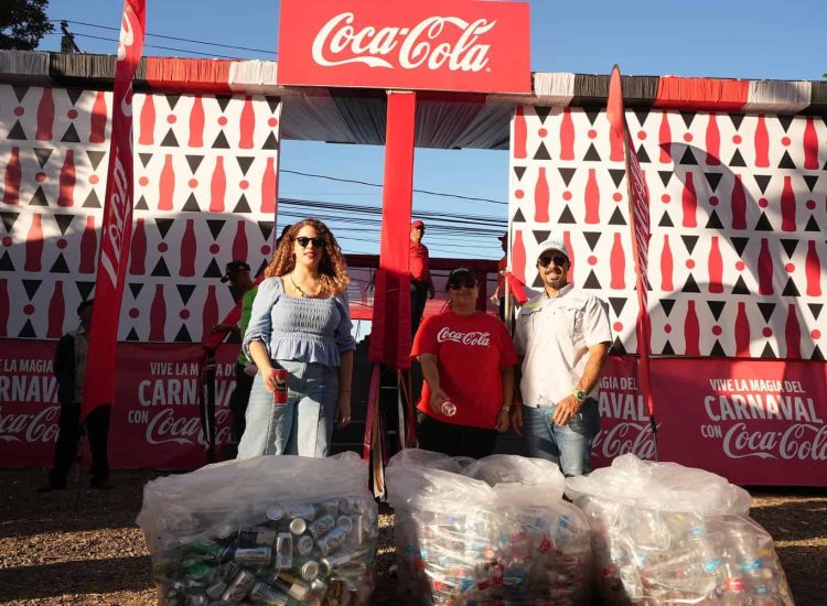 Ana Virginia, Lidia Castro y Livio Oleaga