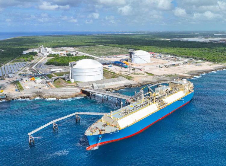 Interconexión de infraestructura de gas natural ENADOM y AES Dominicana