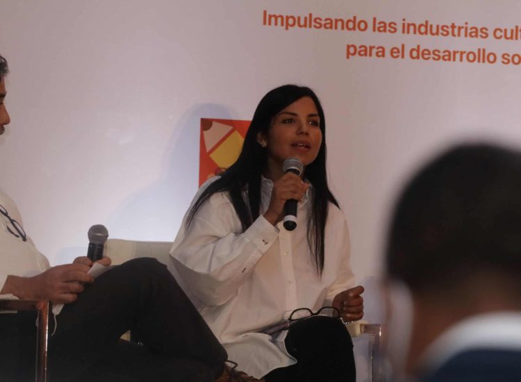 Chef Tita durante el panel Gastronomía Dominicana Contemporánea2