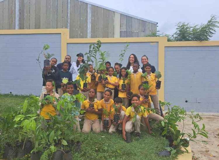 Juntos por una escuela verde