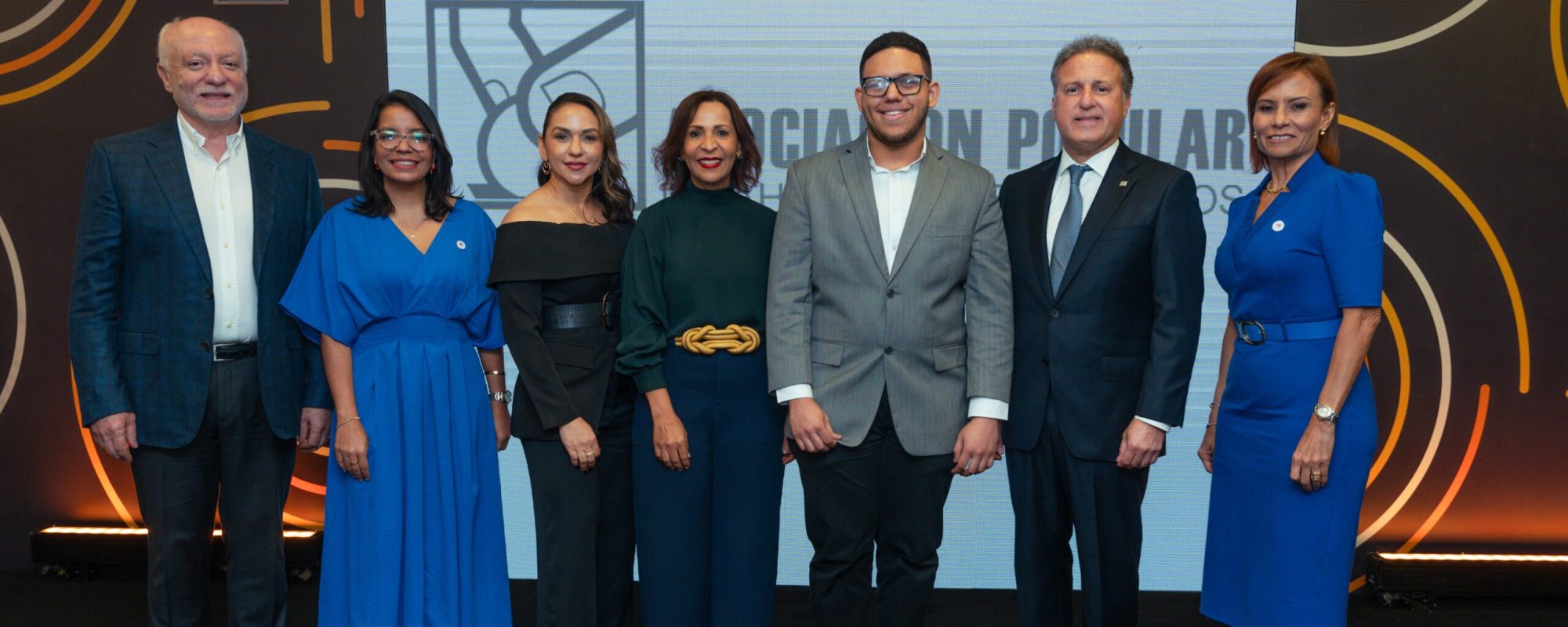 Pedro Esteva, Sharlyn Rodríguez, Mildred del Orbe, Mildred Minaya, Michael Eusebio, Gustavo Ariza, Tania Guenen