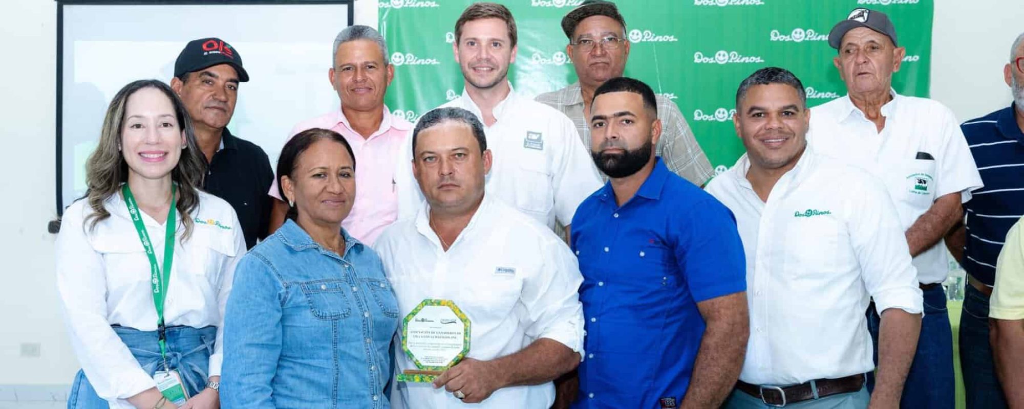 Dos Pinos celebra el día mundial de la leche